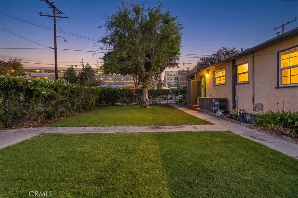2305 Schoolside Monterey Park, CA 91754