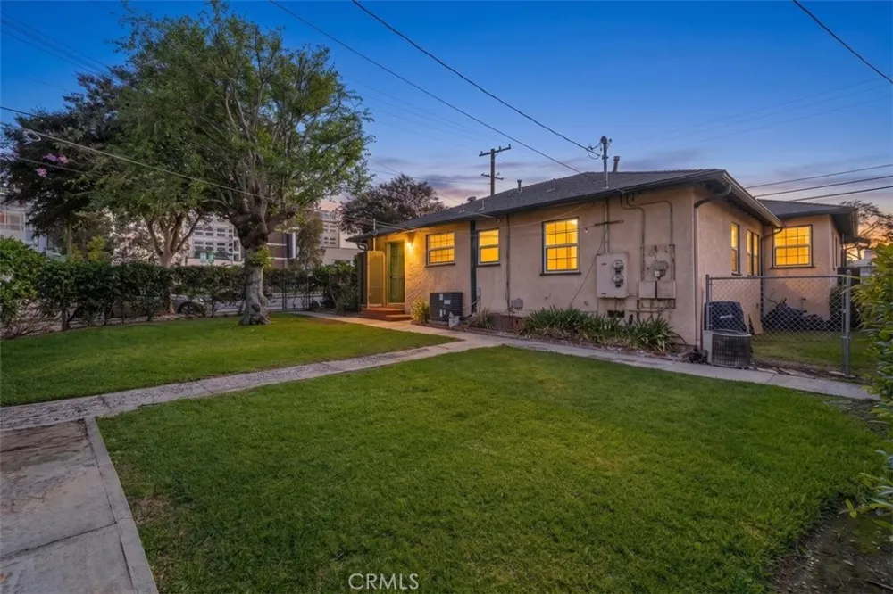 2305 Schoolside Monterey Park, CA 91754