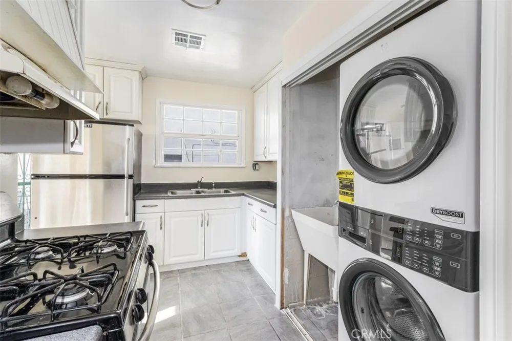 2305 Schoolside Monterey Park, CA 91754