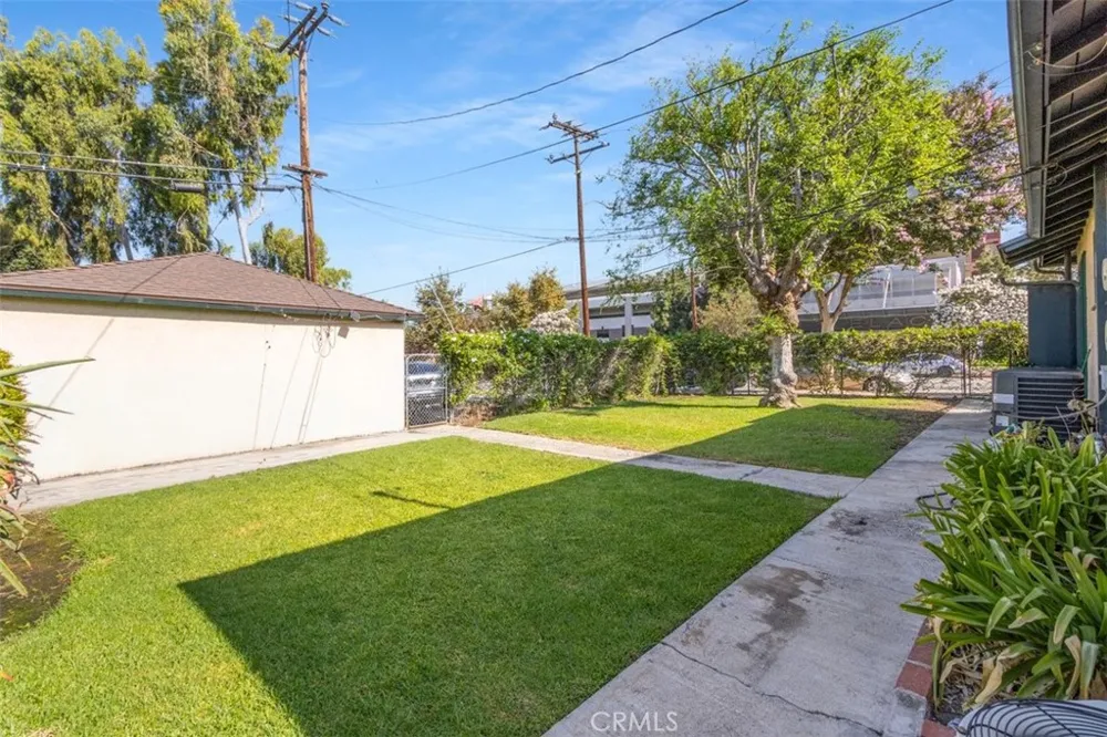 2305 Schoolside Monterey Park, CA 91754