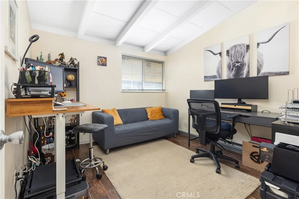 2262 Academy Pomona, CA 91768