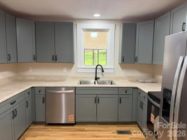 299 US 221 Highway S Marion, NC 28752