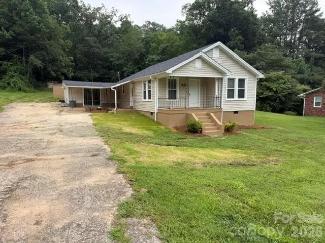299 US 221 Highway S Marion, NC 28752