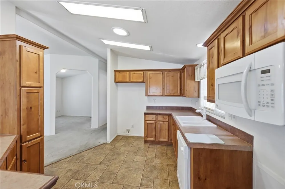 801 S Palm Hemet, CA 92543