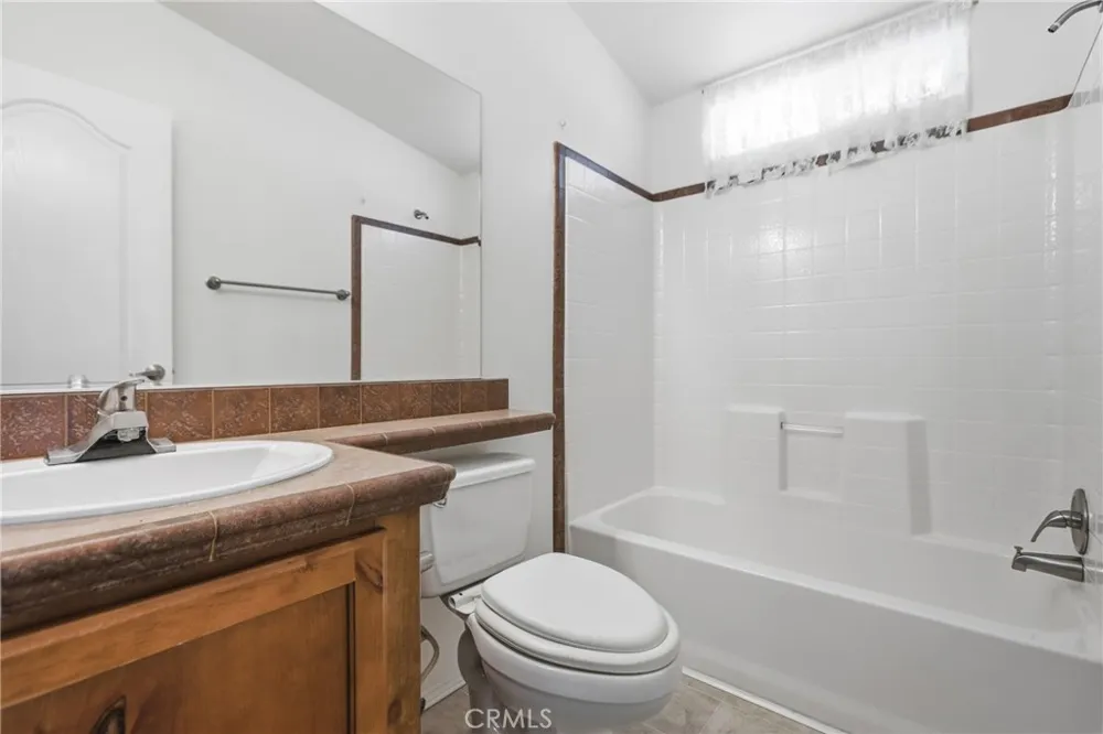 801 S Palm Hemet, CA 92543