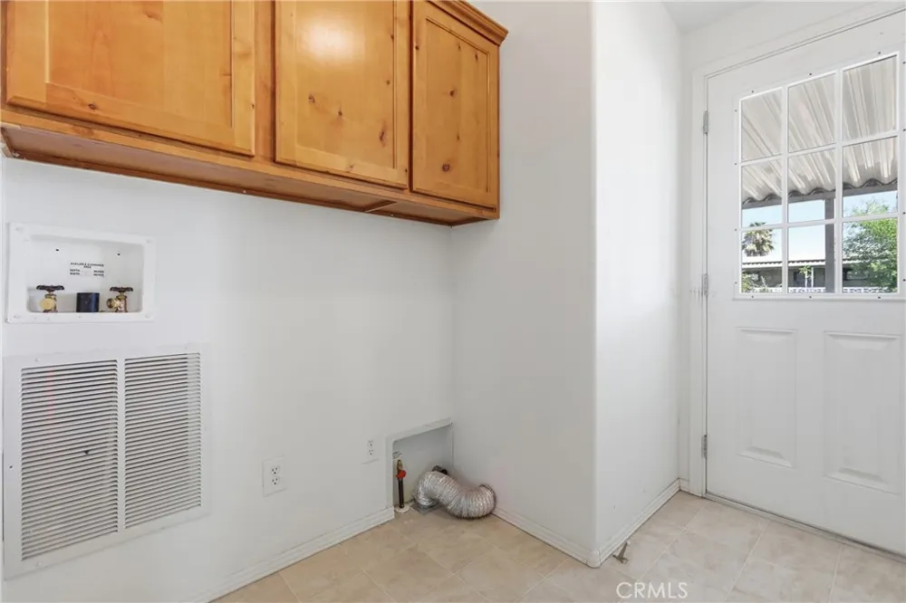 801 S Palm Hemet, CA 92543
