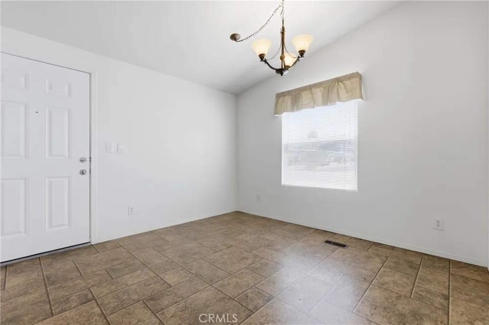 801 S Palm Hemet, CA 92543