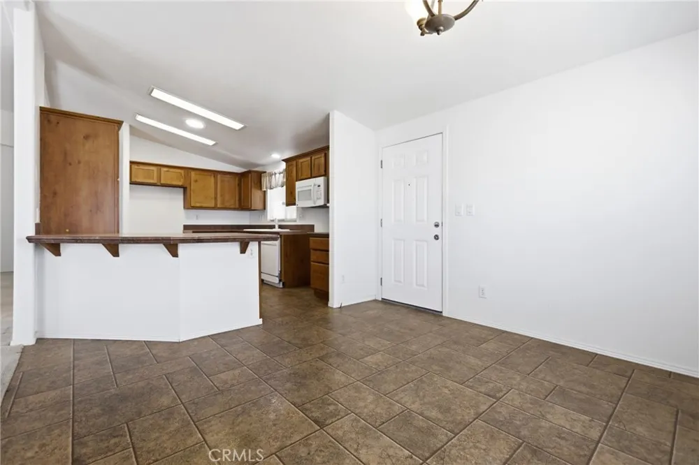 801 S Palm Hemet, CA 92543