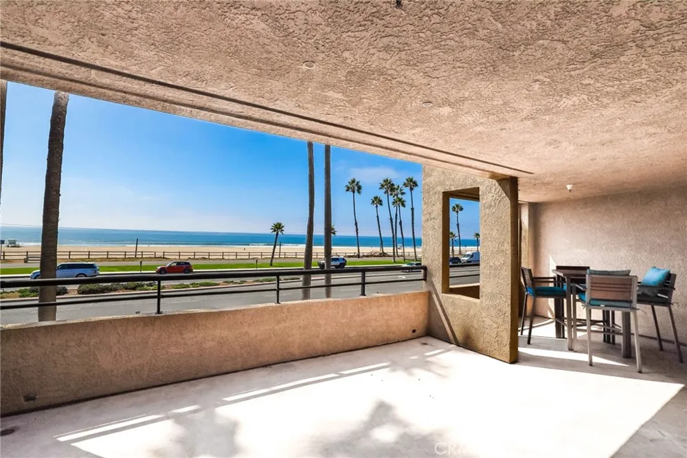 1200 Pacific Coast Highway #217 Huntington Beach, CA 92648