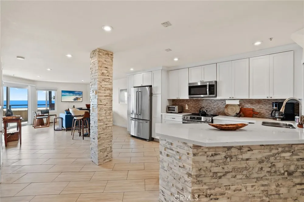 1200 Pacific Coast Highway #217 Huntington Beach, CA 92648