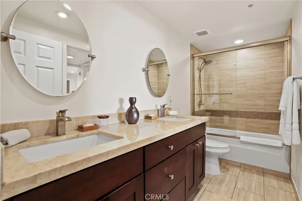 1200 Pacific Coast Highway #217 Huntington Beach, CA 92648