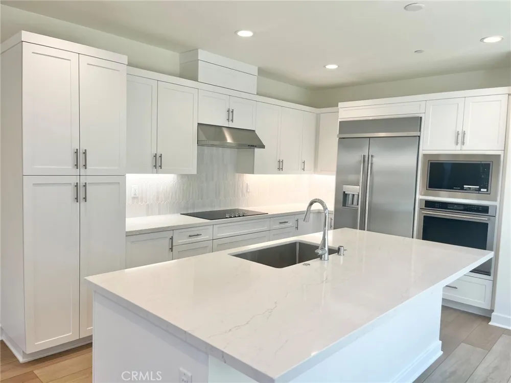 485 Tracy Place Ventura, CA 93004