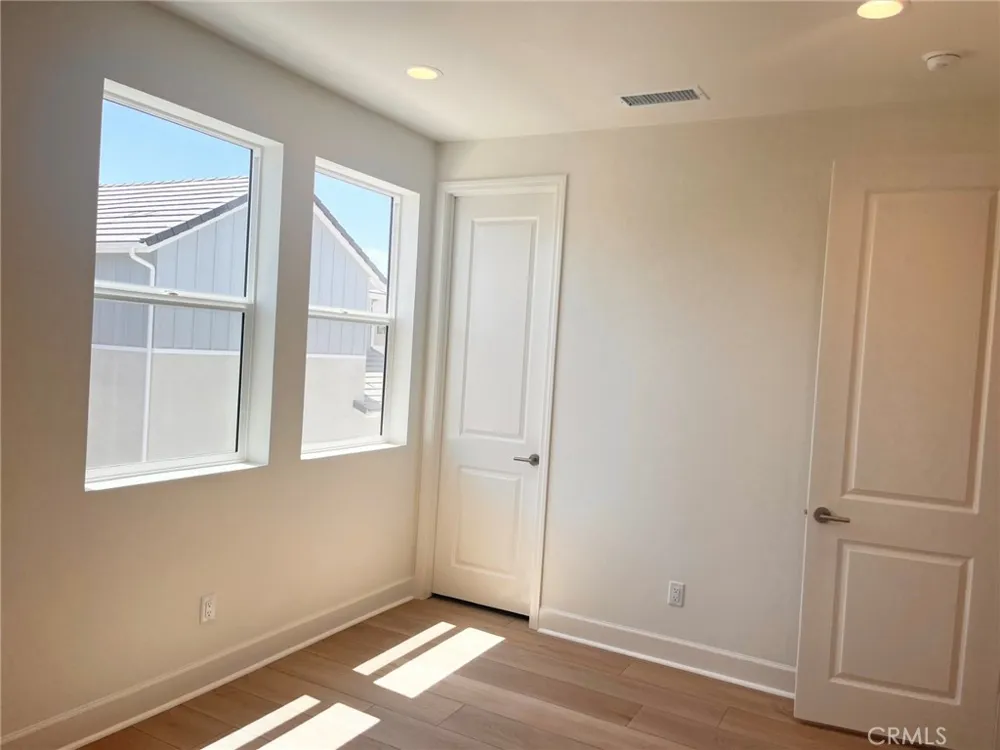 485 Tracy Place Ventura, CA 93004