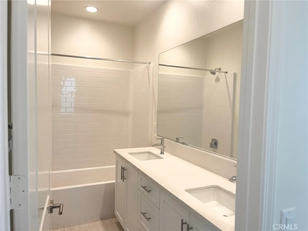 485 Tracy Place Ventura, CA 93004
