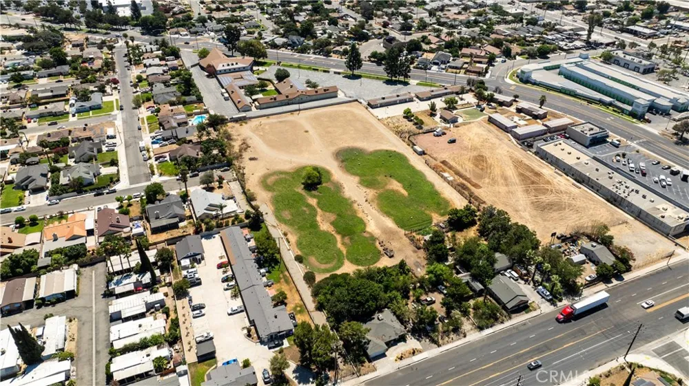 9905 Cedar Avenue Bloomington, CA 92316