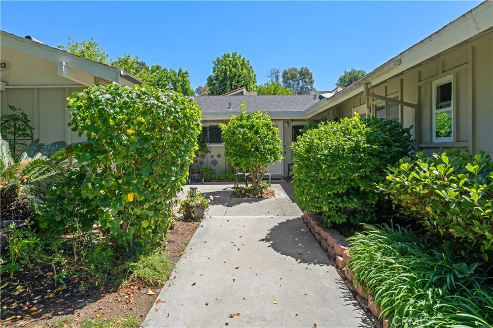 613 Avenida Sevilla #B Laguna Woods, CA 92637