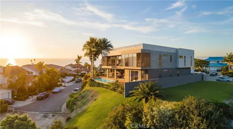 1205 Via La Mesa