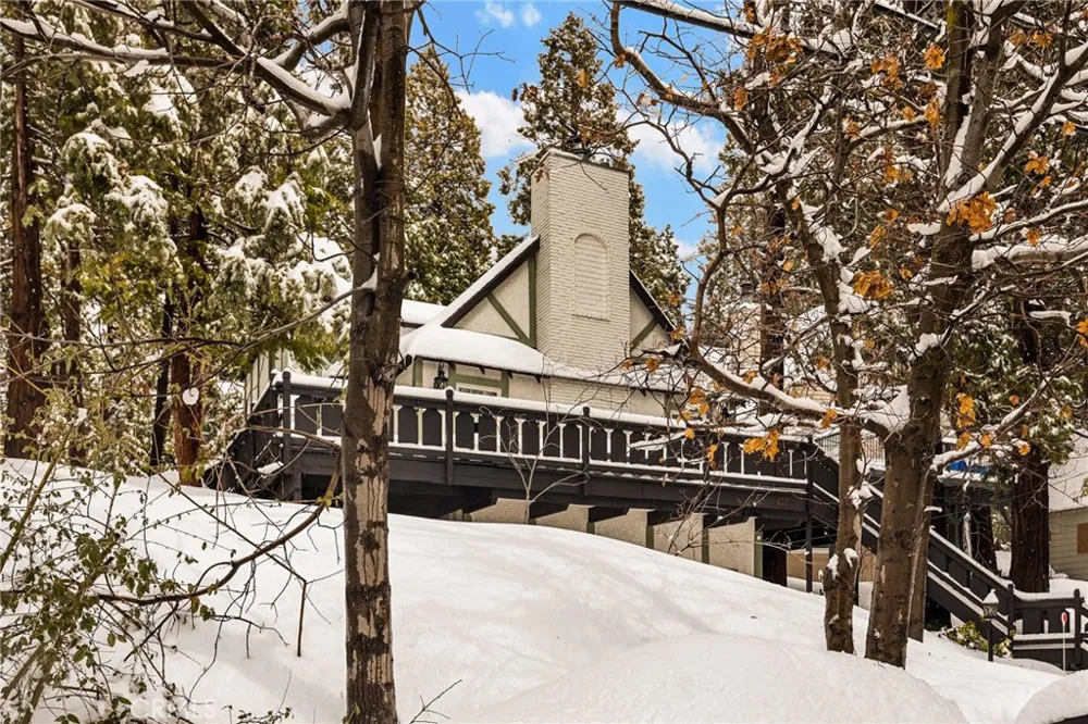 137 John Muir Lake Arrowhead, CA 92352