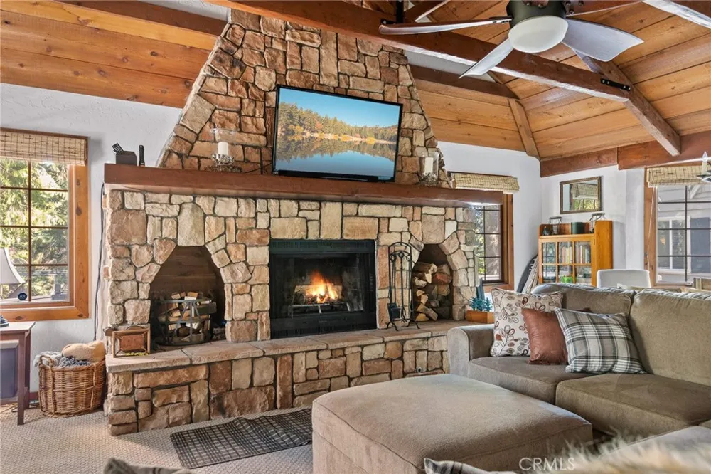 137 John Muir Lake Arrowhead, CA 92352