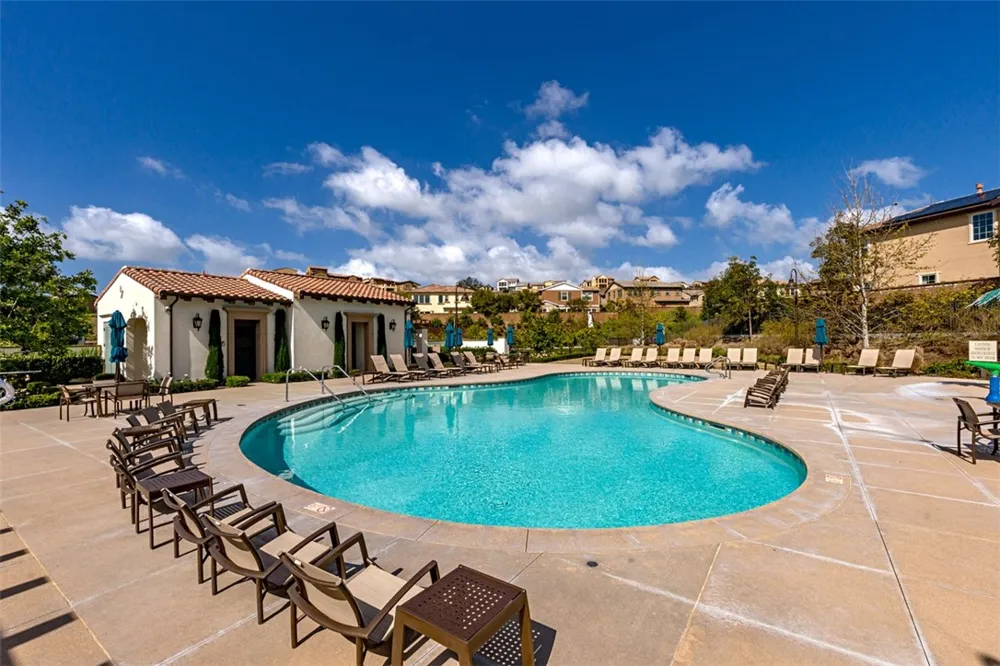 231 Equine Way Rancho Mission Viejo, CA 92694