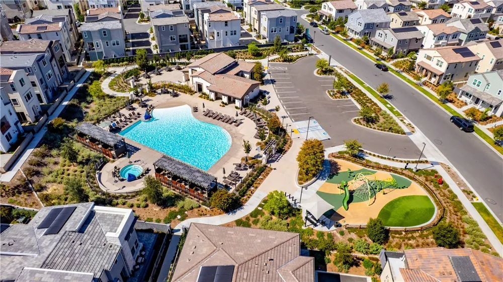 231 Equine Way Rancho Mission Viejo, CA 92694