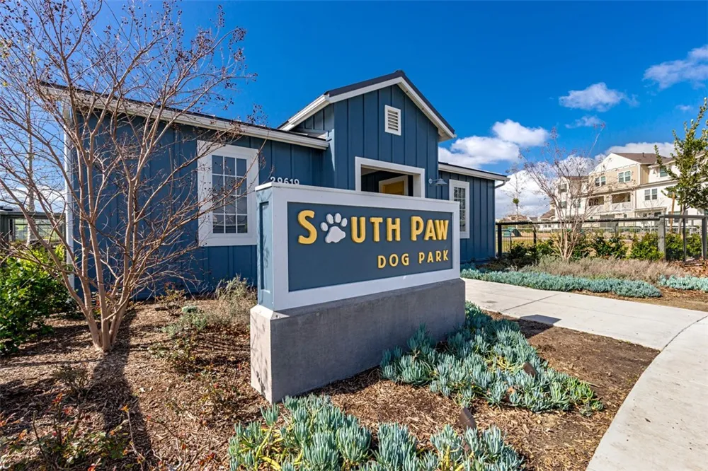 231 Equine Way Rancho Mission Viejo, CA 92694