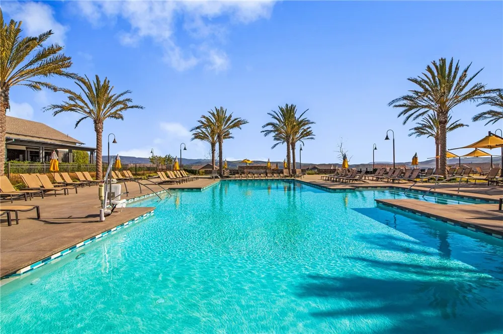 231 Equine Way Rancho Mission Viejo, CA 92694