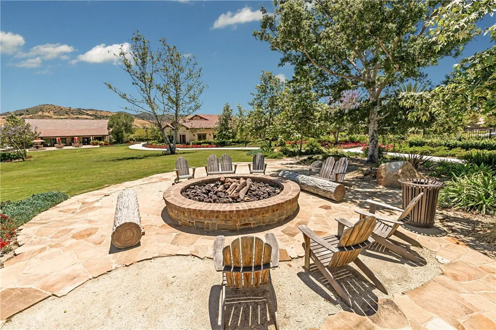 231 Equine Way Rancho Mission Viejo, CA 92694