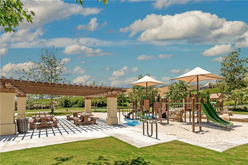 231 Equine Way Rancho Mission Viejo, CA 92694