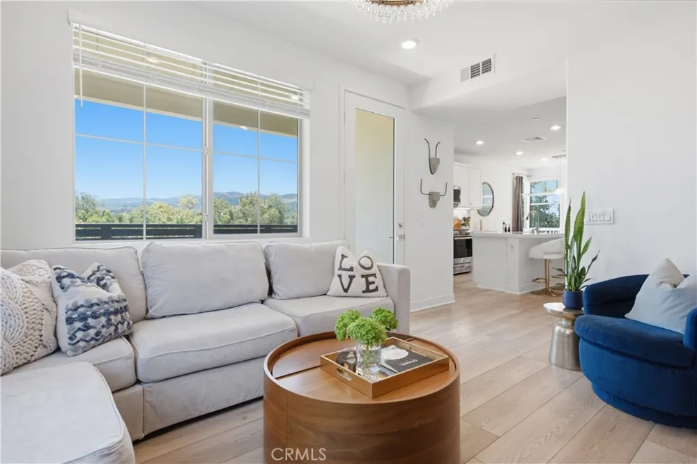 231 Equine Way Rancho Mission Viejo, CA 92694