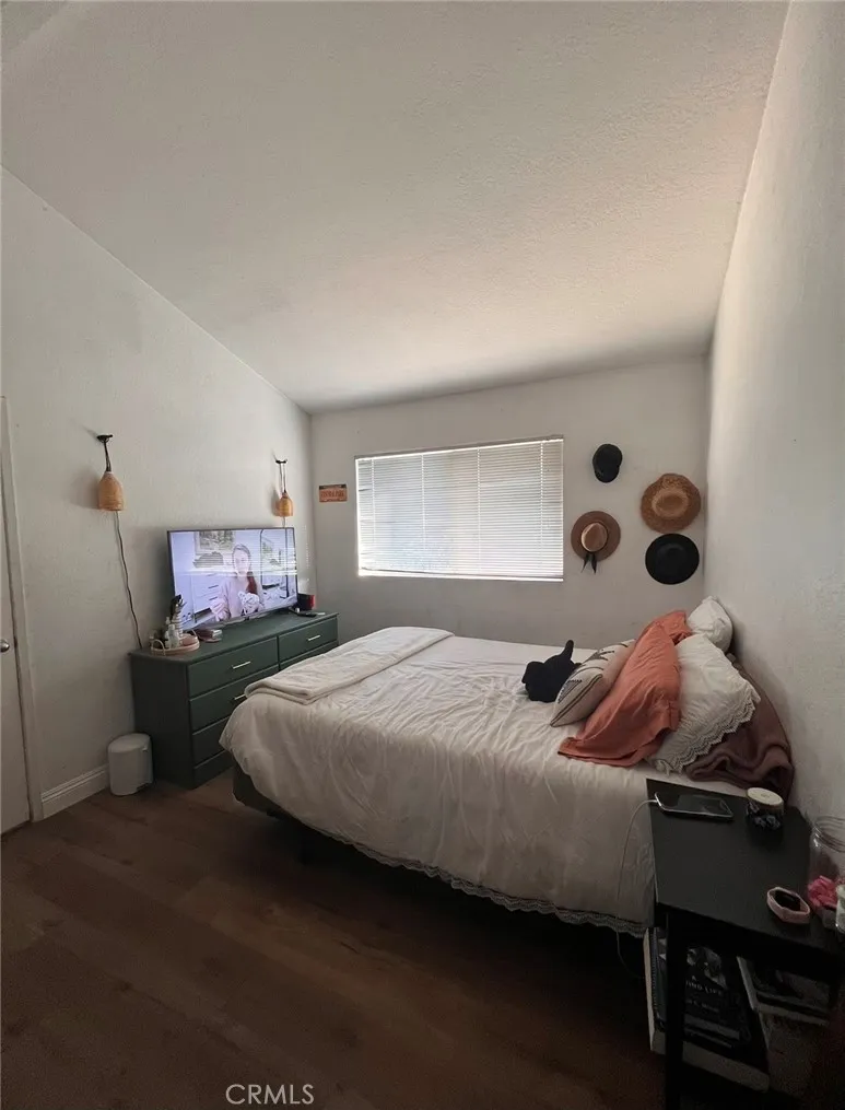 292 Parkview Lake Elsinore, CA 92530