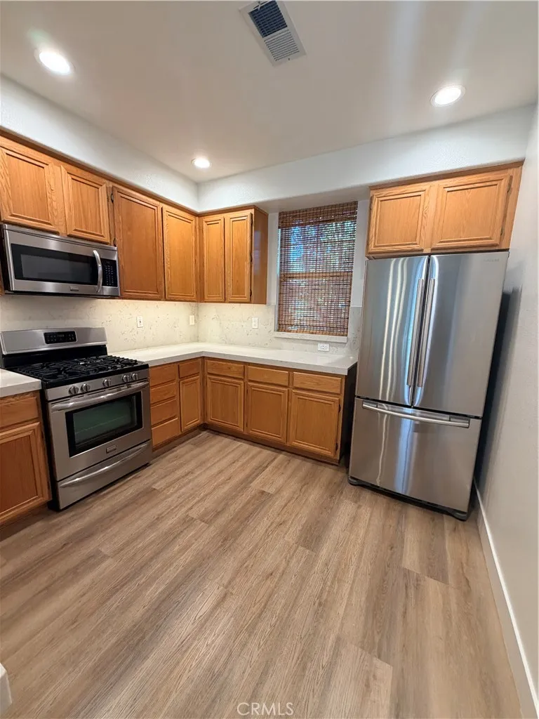 23 Tulare Aliso Viejo, CA 92656