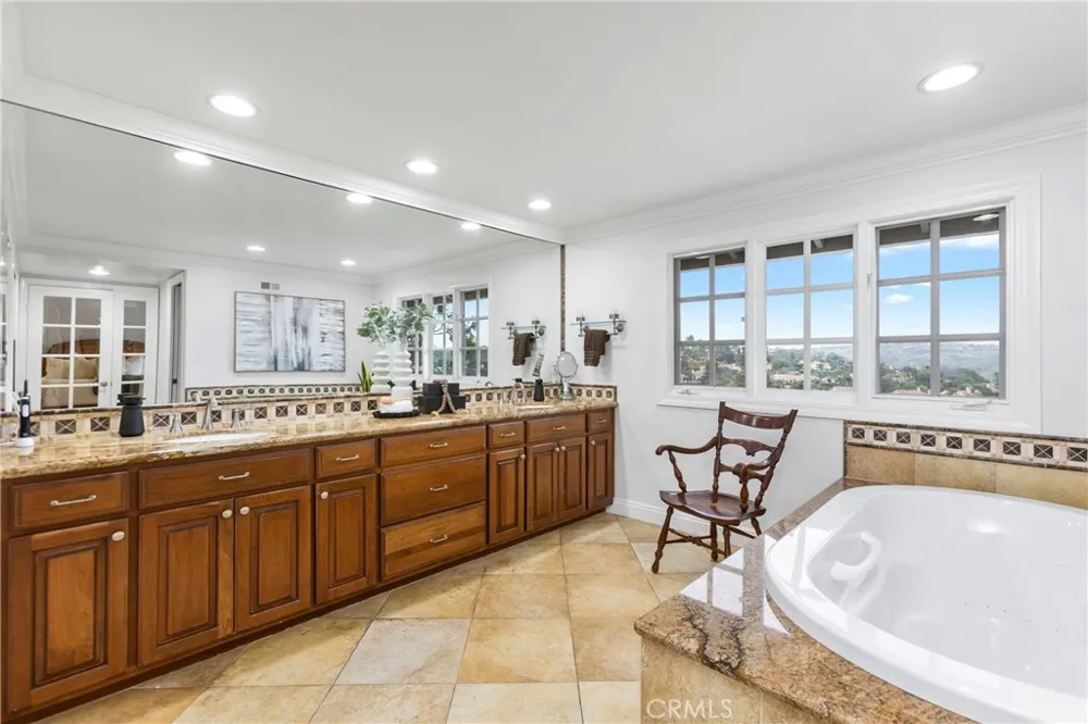 31152 Boca Raton Laguna Niguel, CA 92677