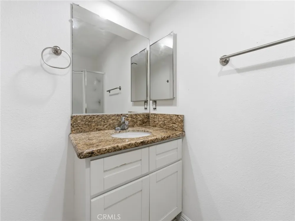 15811 Francisquito #2 La Puente, CA 91744