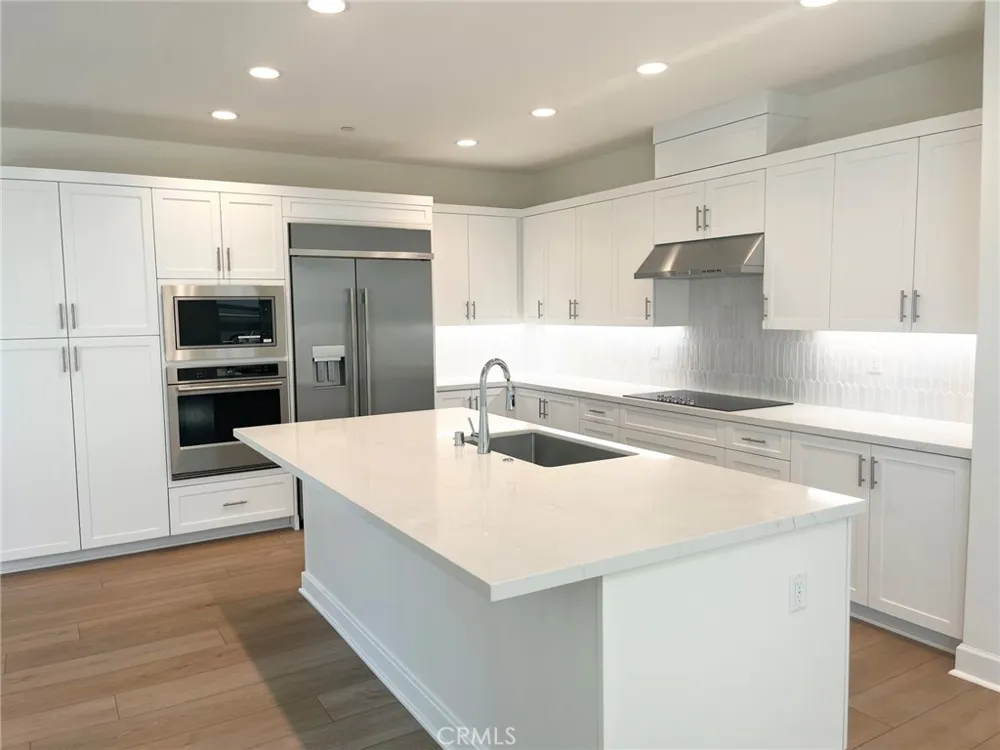497 Tracy Place Ventura, CA 93004