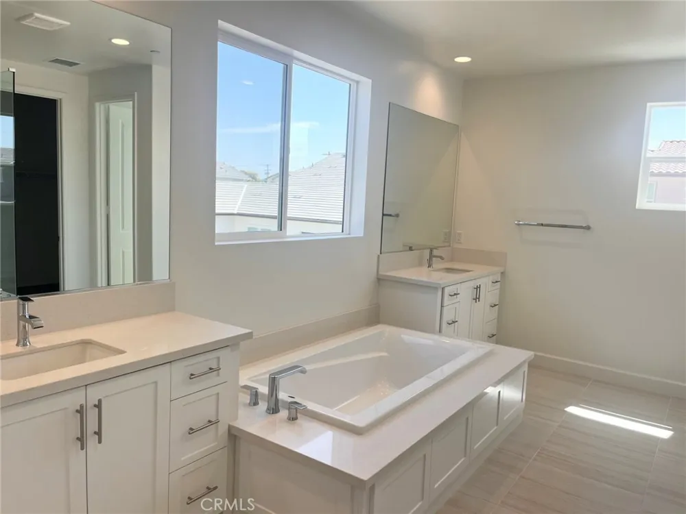 497 Tracy Place Ventura, CA 93004