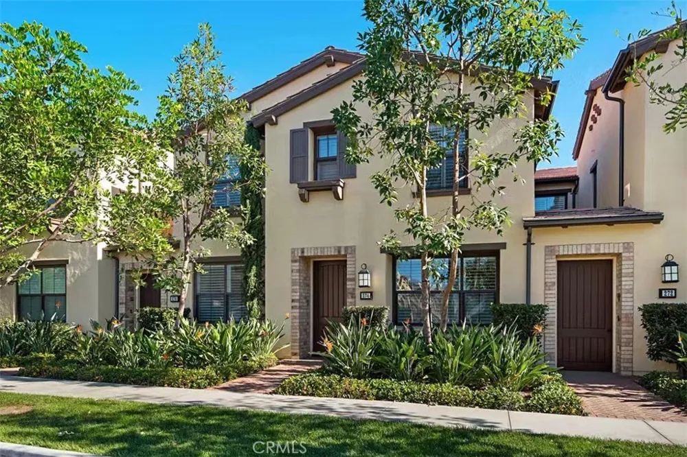 274 Rodeo Irvine, CA 92602