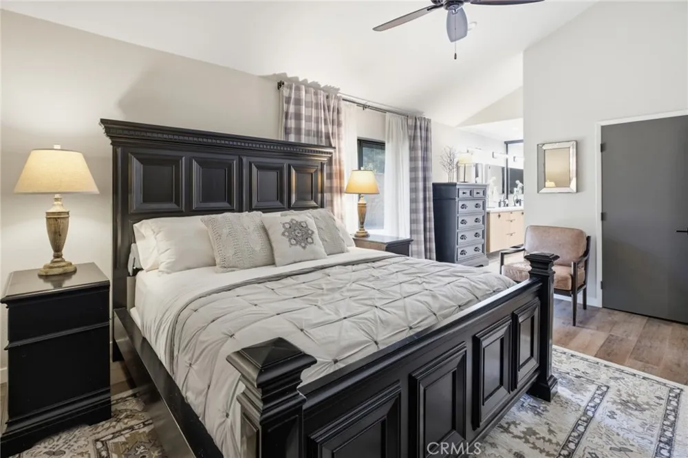 26746 Dulcinea Mission Viejo, CA 92691