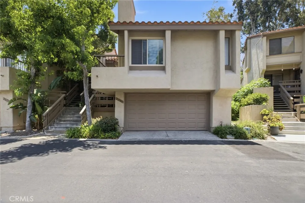 26746 Dulcinea Mission Viejo, CA 92691