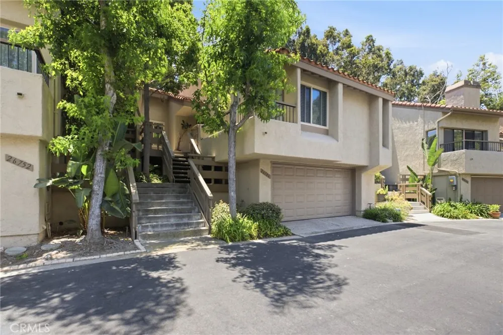 26746 Dulcinea Mission Viejo, CA 92691