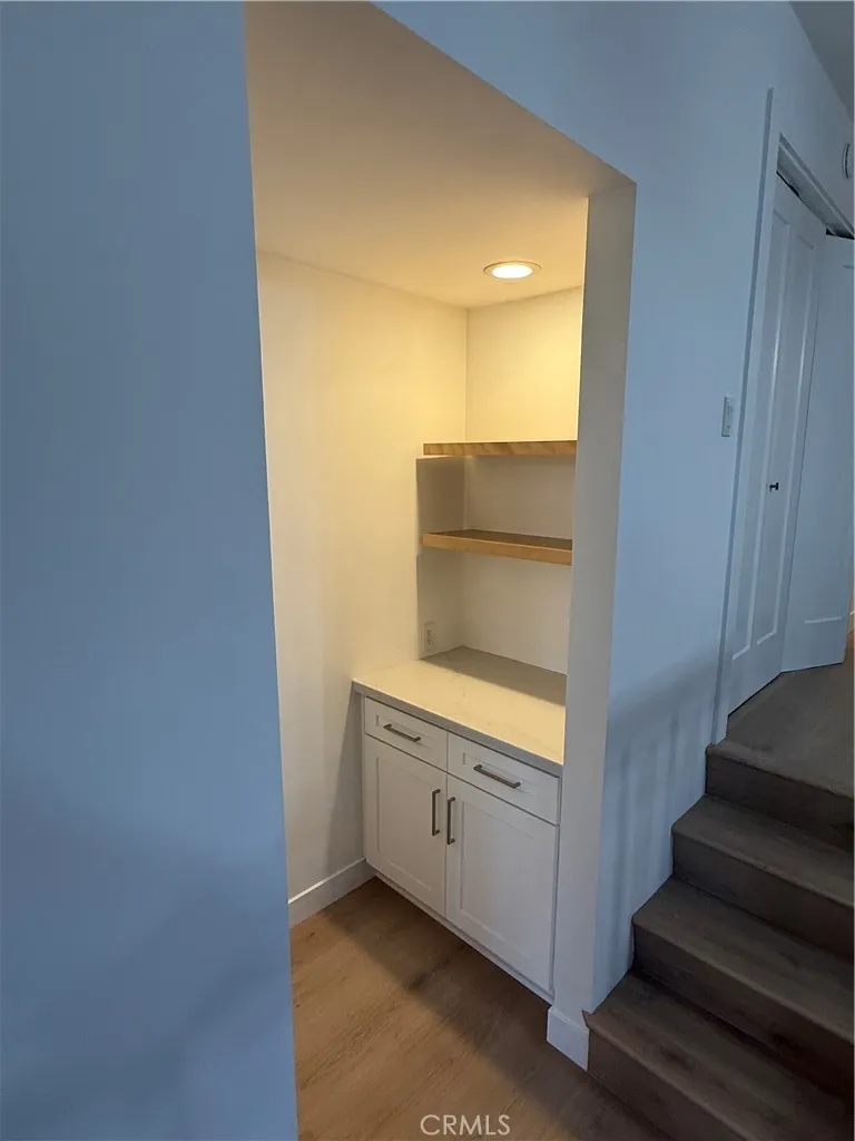 7212 Marina Pacifica Long Beach, CA 90803