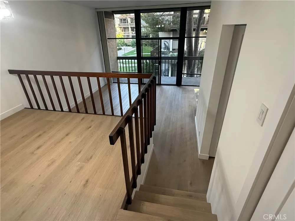 7212 Marina Pacifica Long Beach, CA 90803
