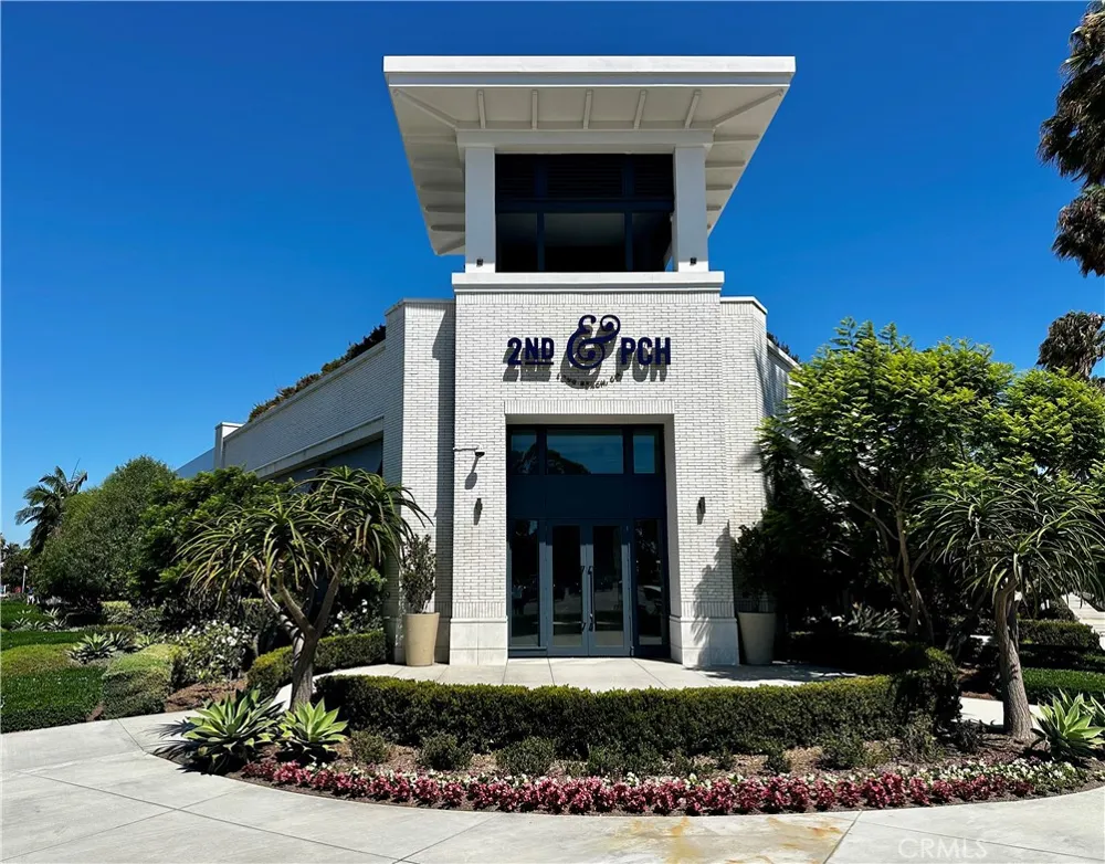7212 Marina Pacifica Long Beach, CA 90803
