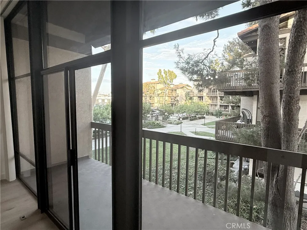 7212 Marina Pacifica Long Beach, CA 90803