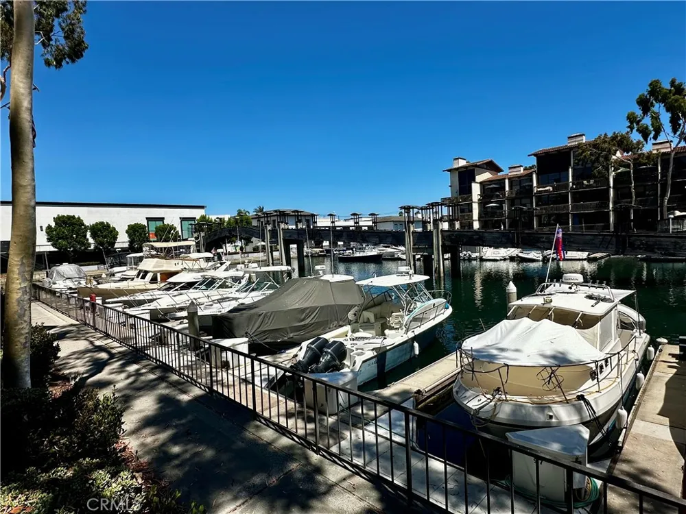 7212 Marina Pacifica Long Beach, CA 90803