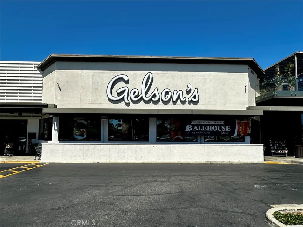 7212 Marina Pacifica Long Beach, CA 90803