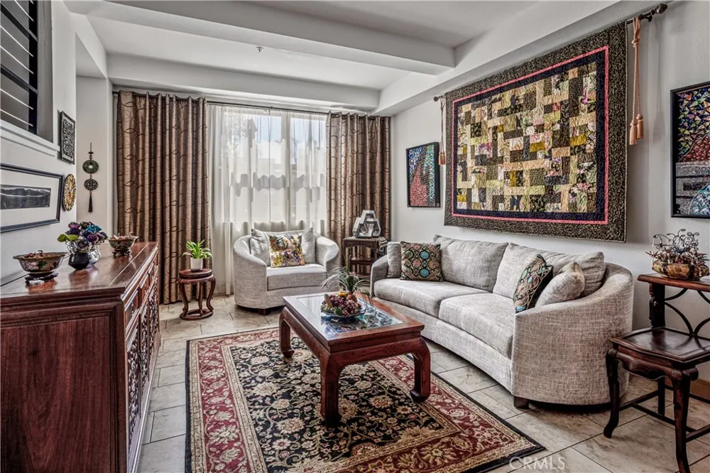 201 E Angeleno #105 Burbank, CA 91502