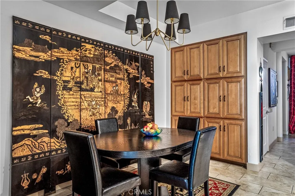 201 E Angeleno #105 Burbank, CA 91502