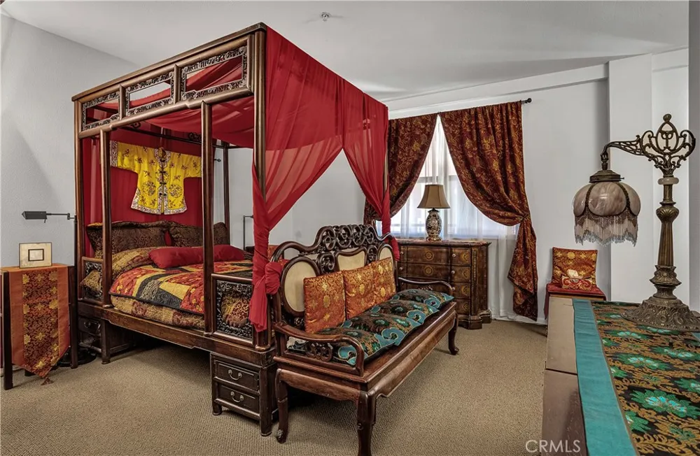201 E Angeleno #105 Burbank, CA 91502
