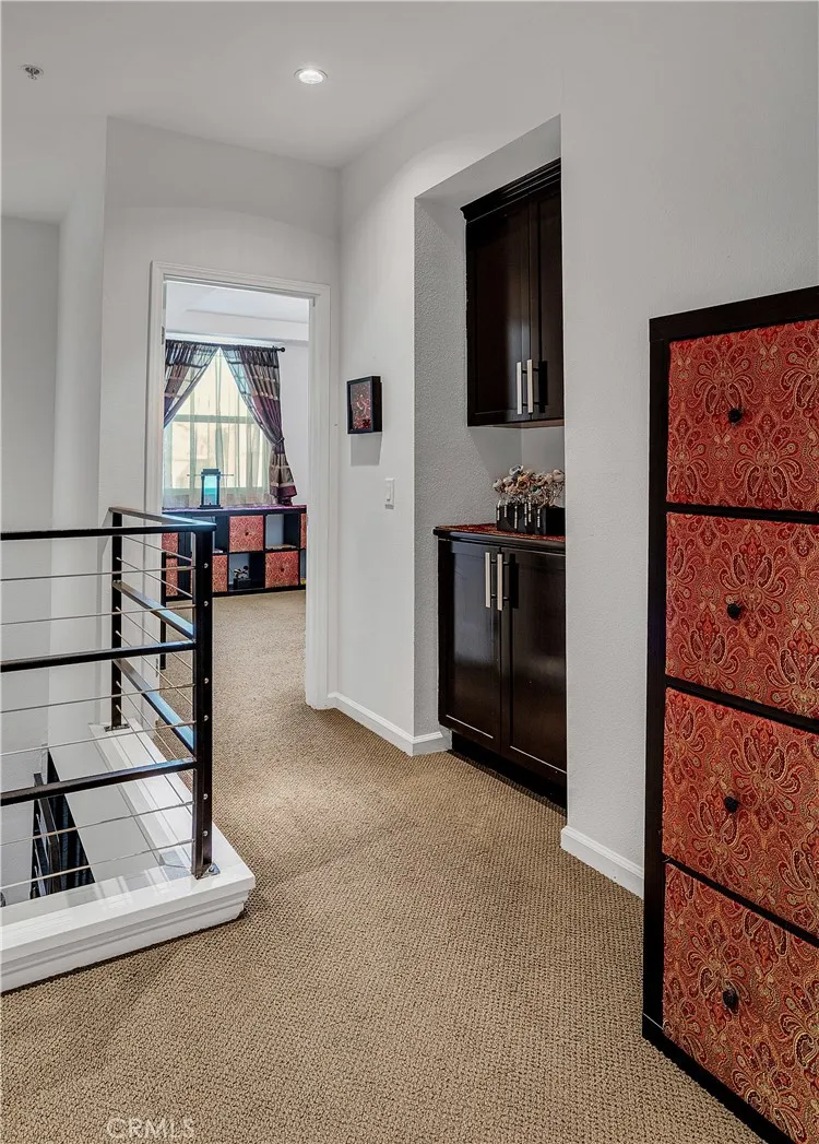 201 E Angeleno #105 Burbank, CA 91502